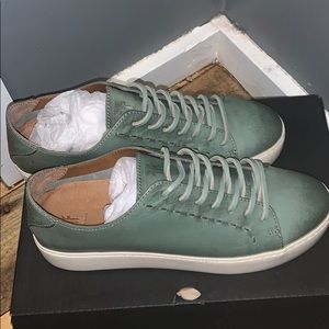 COPY - NWT Frye Lena lace sneaker